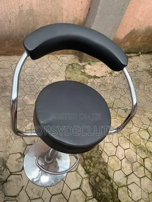 Saloon Chair