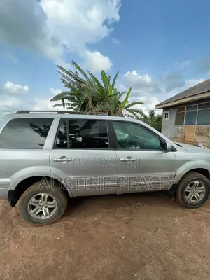 Honda Pilot 2005 Silver