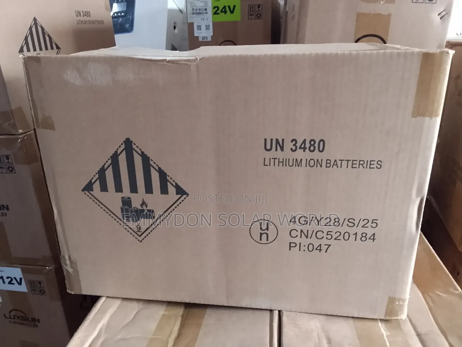 LUXSUN Solar Lithium Battery 2.56kwh 24v