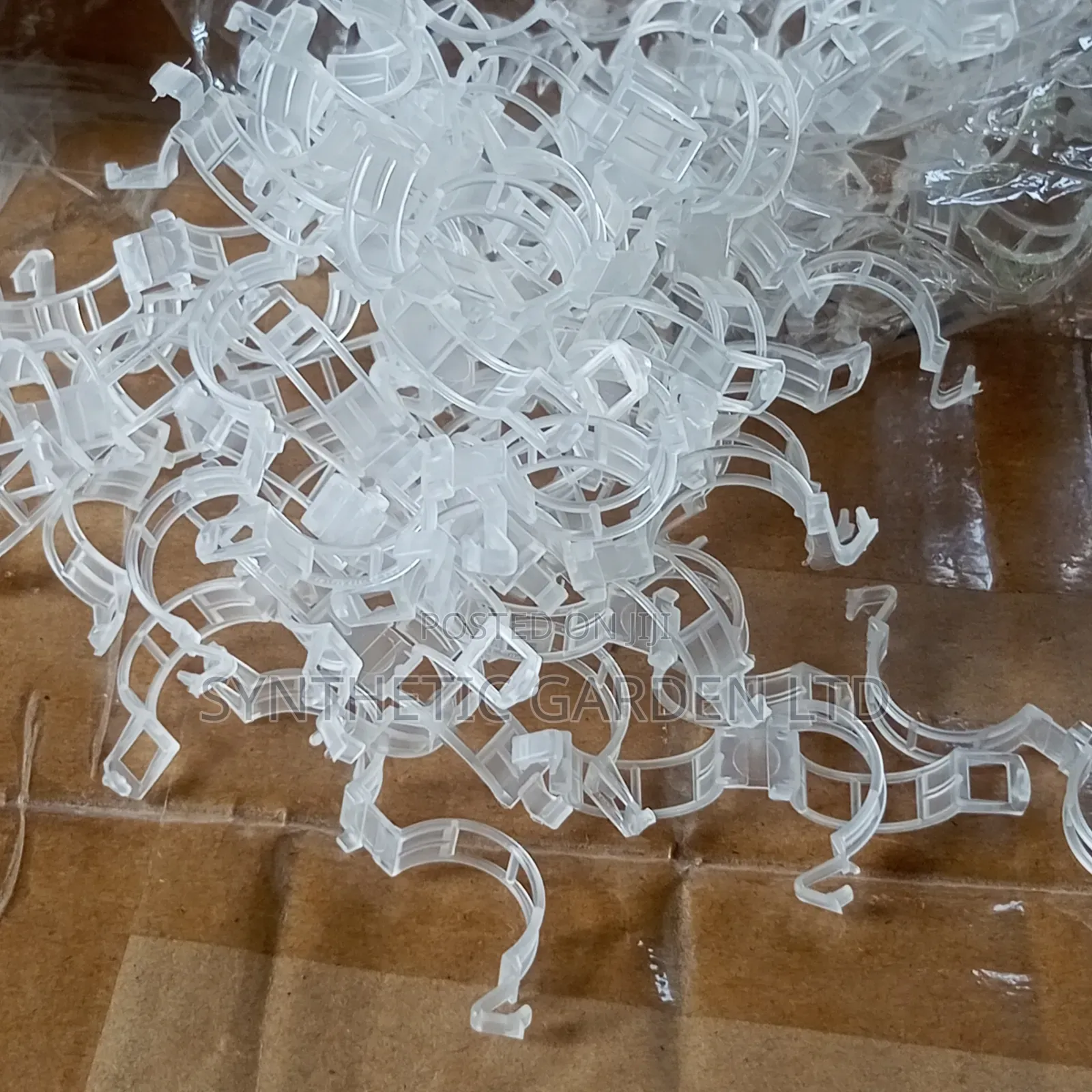 Original Tomato Clips for Tomatoes, Peppers , Cucumbers (100 Pcs)