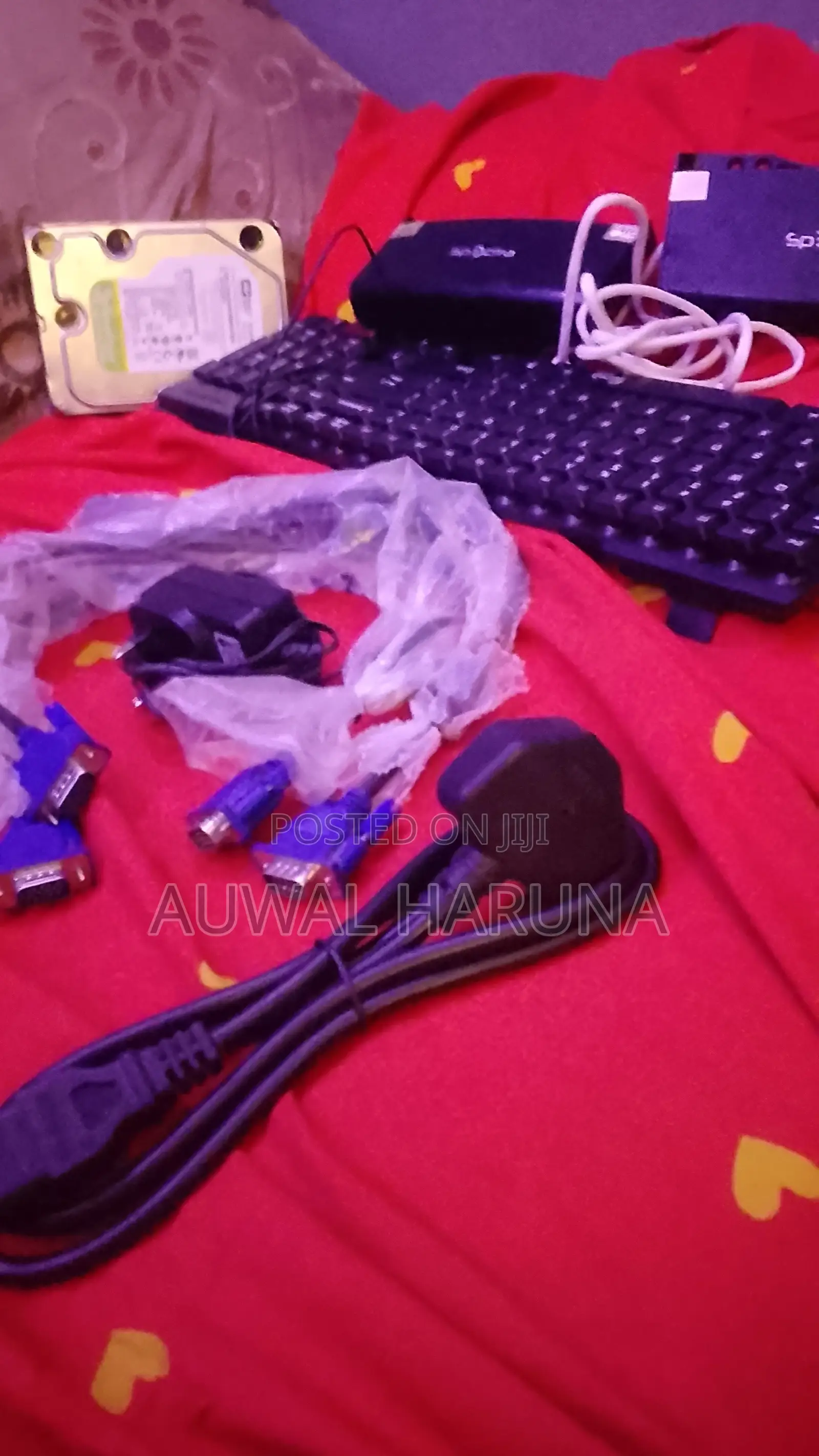 Used Computer Accessories Bundle – 1TB WD Hard Drive, Keyboard & VGA A