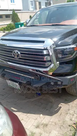 Toyota Tundra 2018 Black