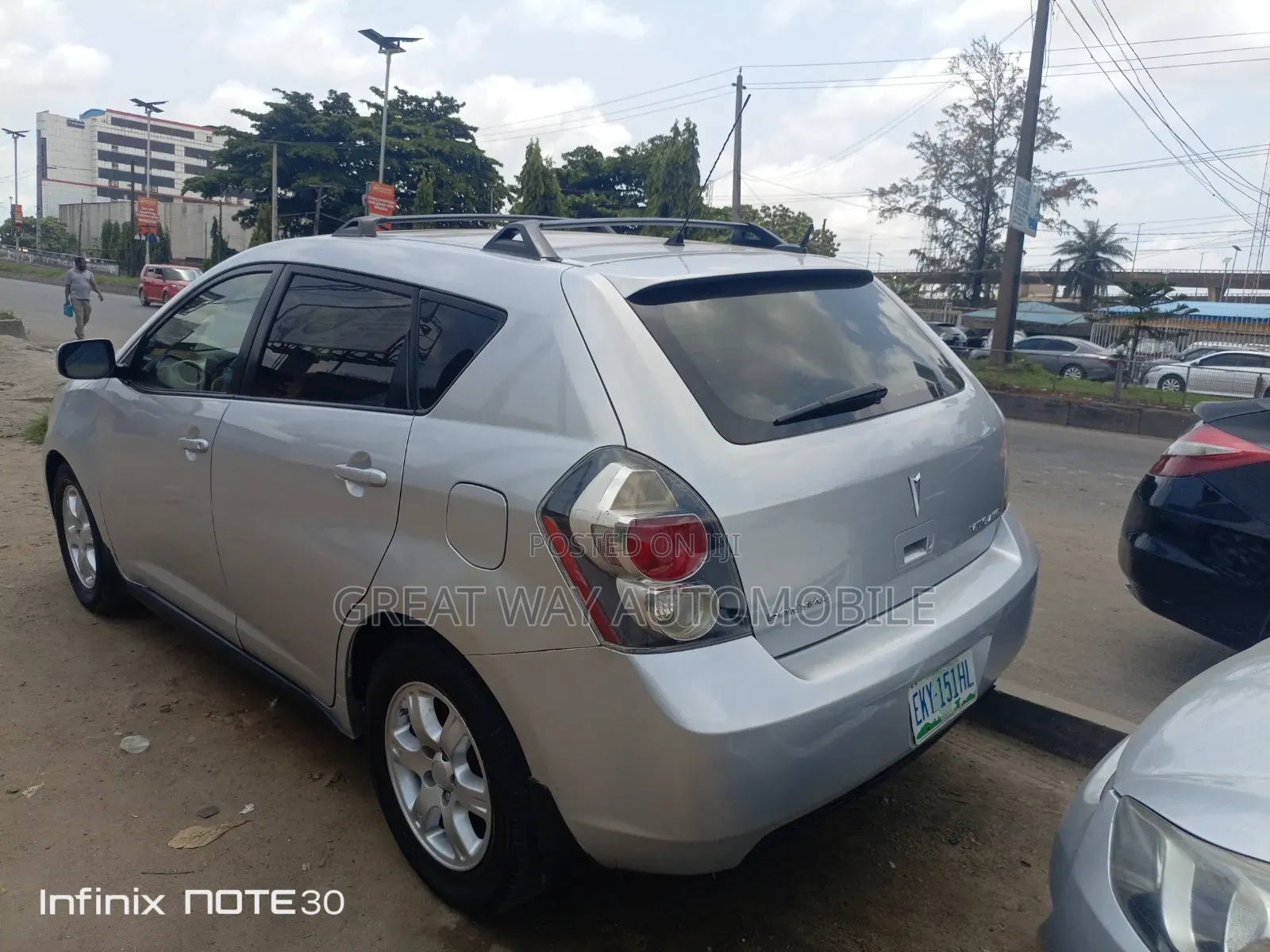 Pontiac Vibe 2010 Silver
