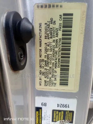 Pontiac Vibe 2010 Silver