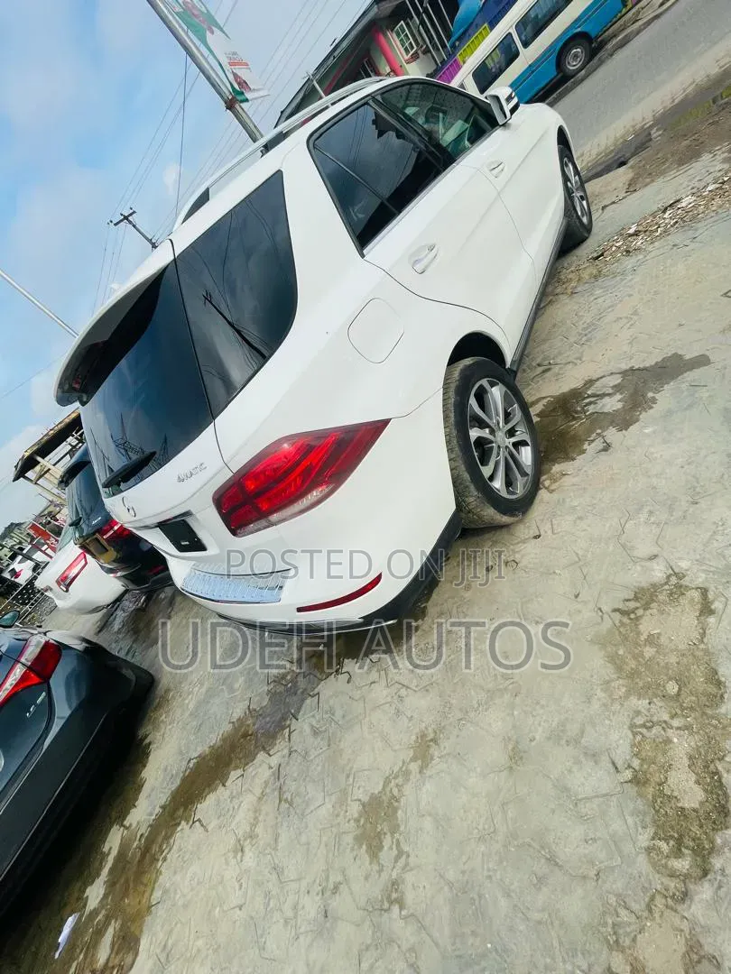 Mercedes-Benz GLE-Class 2016 White