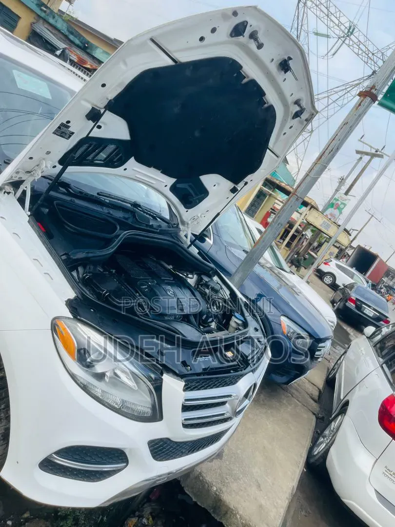 Mercedes-Benz GLE-Class 2016 White