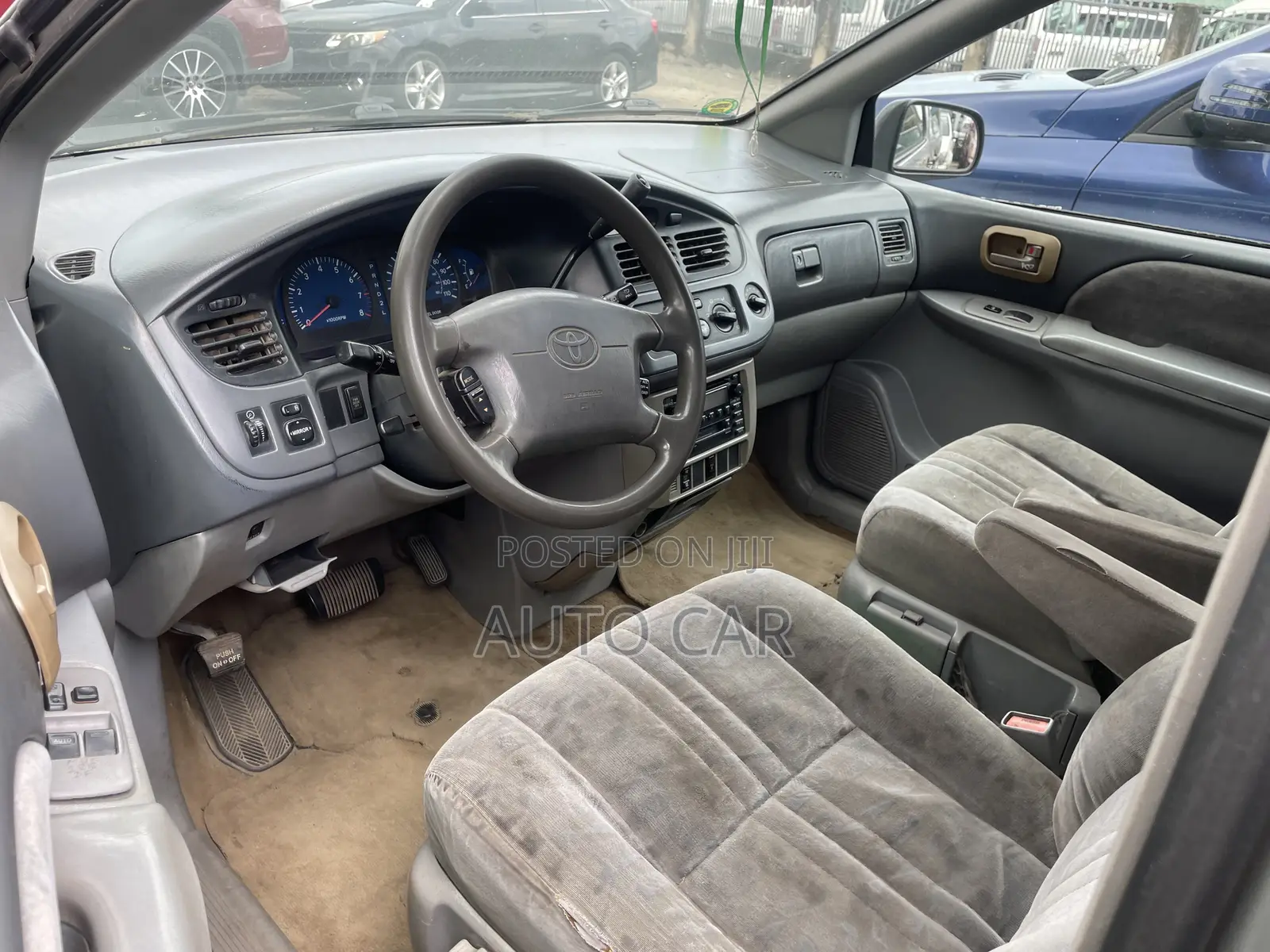 Toyota Sienna 2003 Gold