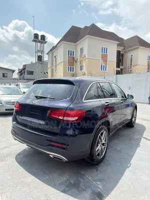 Mercedes-Benz GLC-Class 2016 Blue