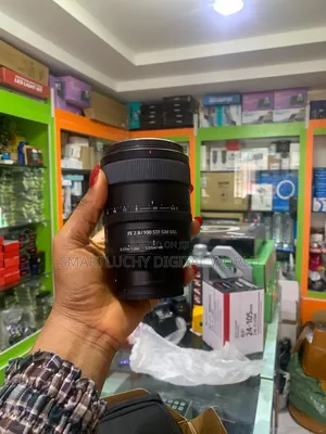 Sony Fe 100mm F/2.8 STF Gm Oss G Master Lens