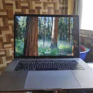 Laptop Apple MacBook 2019 16GB Intel Core i9 HDD 500GB