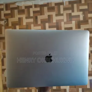 Laptop Apple MacBook 2019 16GB Intel Core i9 HDD 500GB