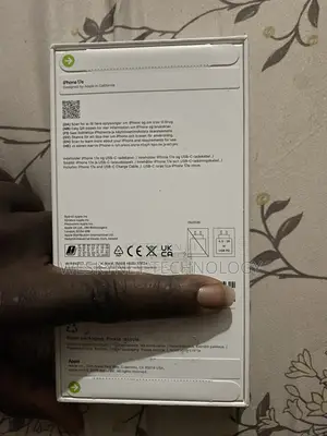 New Apple iPhone 17e 256 GB Black