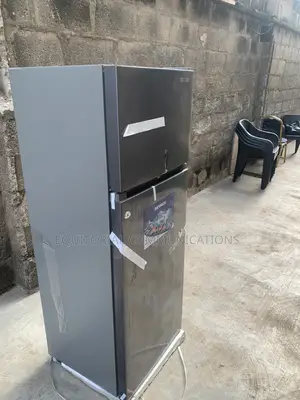 SKYRUN 200L Fridge With a Convenient Freezer Section