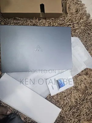 New Laptop 16GB Intel Core i5 SSD 512GB