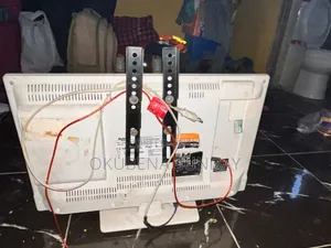 28inches Bush Smart TV