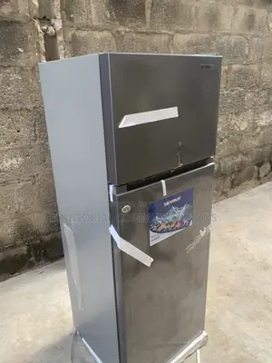 SKYRUN 200L Refrigerator With Spacious Interior