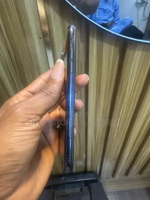 Apple iPhone X 64 GB Black