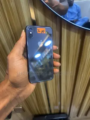 Apple iPhone X 64 GB Black