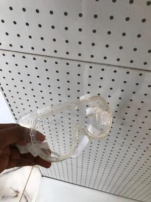 Transparent Anti-Scratch Safety Glasses