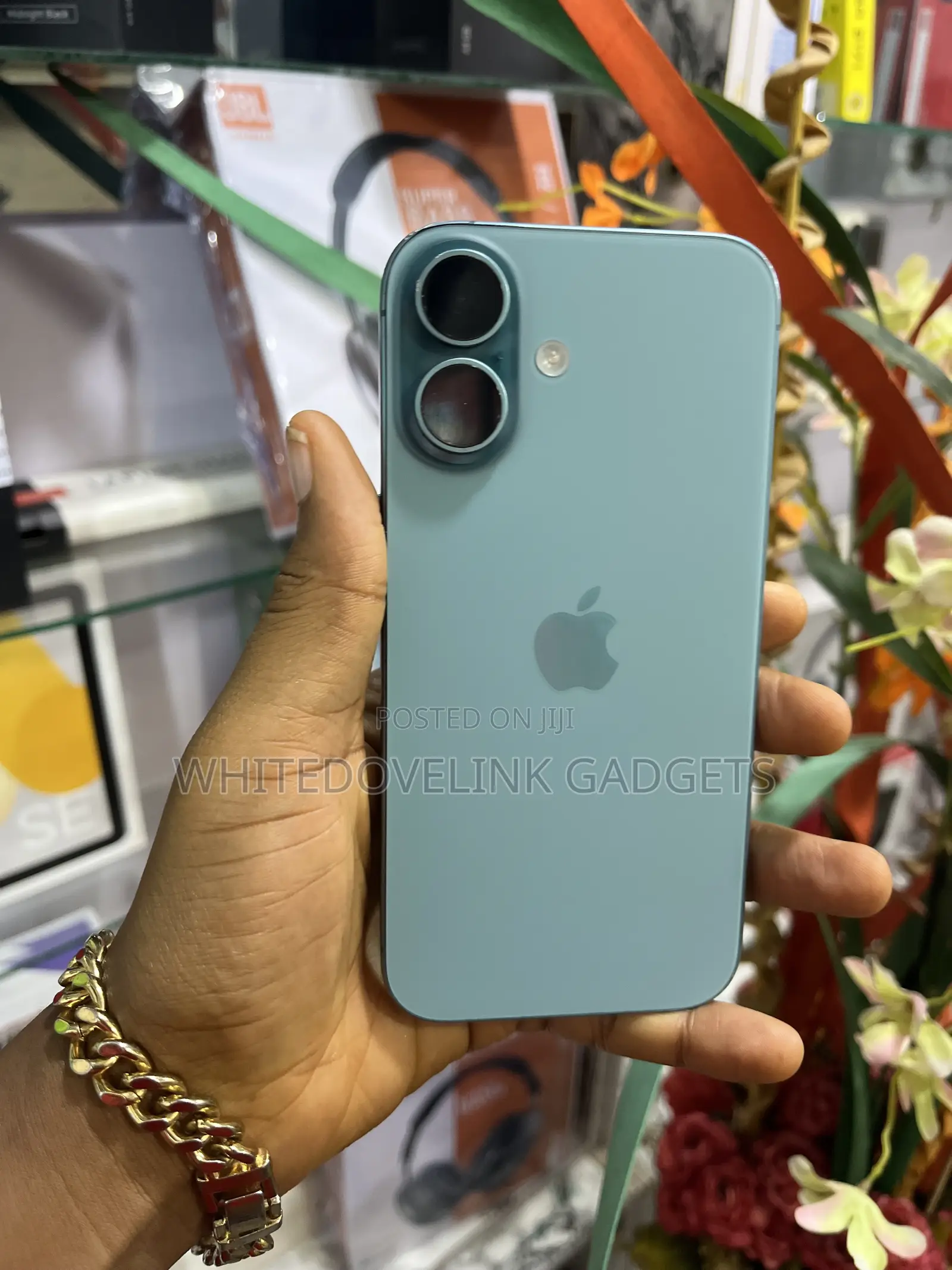 Apple iPhone 16 128 GB Green