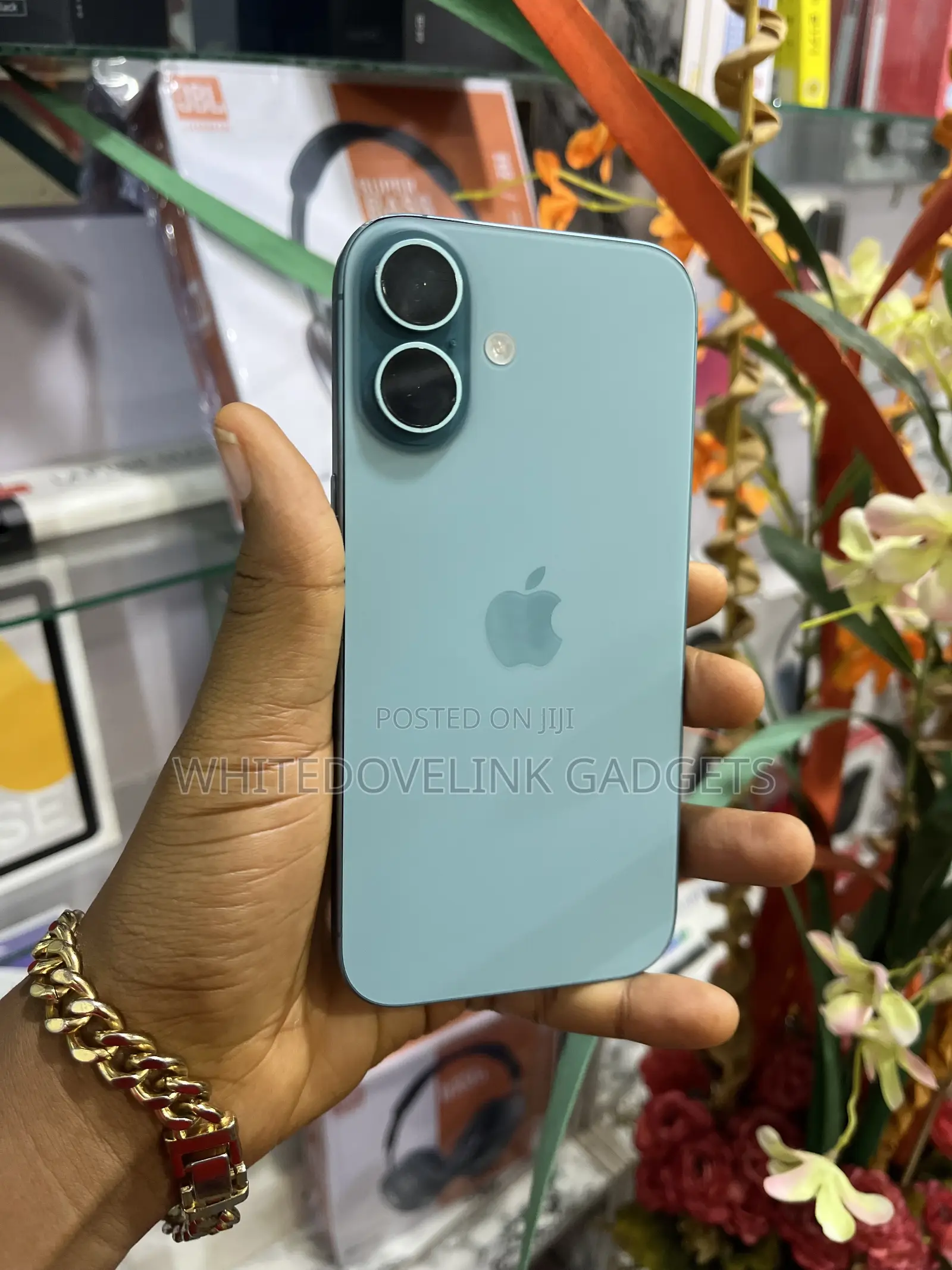 Apple iPhone 16 128 GB Green