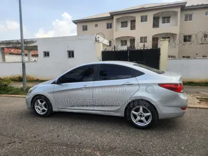 Hyundai Accent 2012 Silver