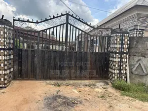 3bdrm Block of Flats in Diamond Apartments, Ethiope East for sale