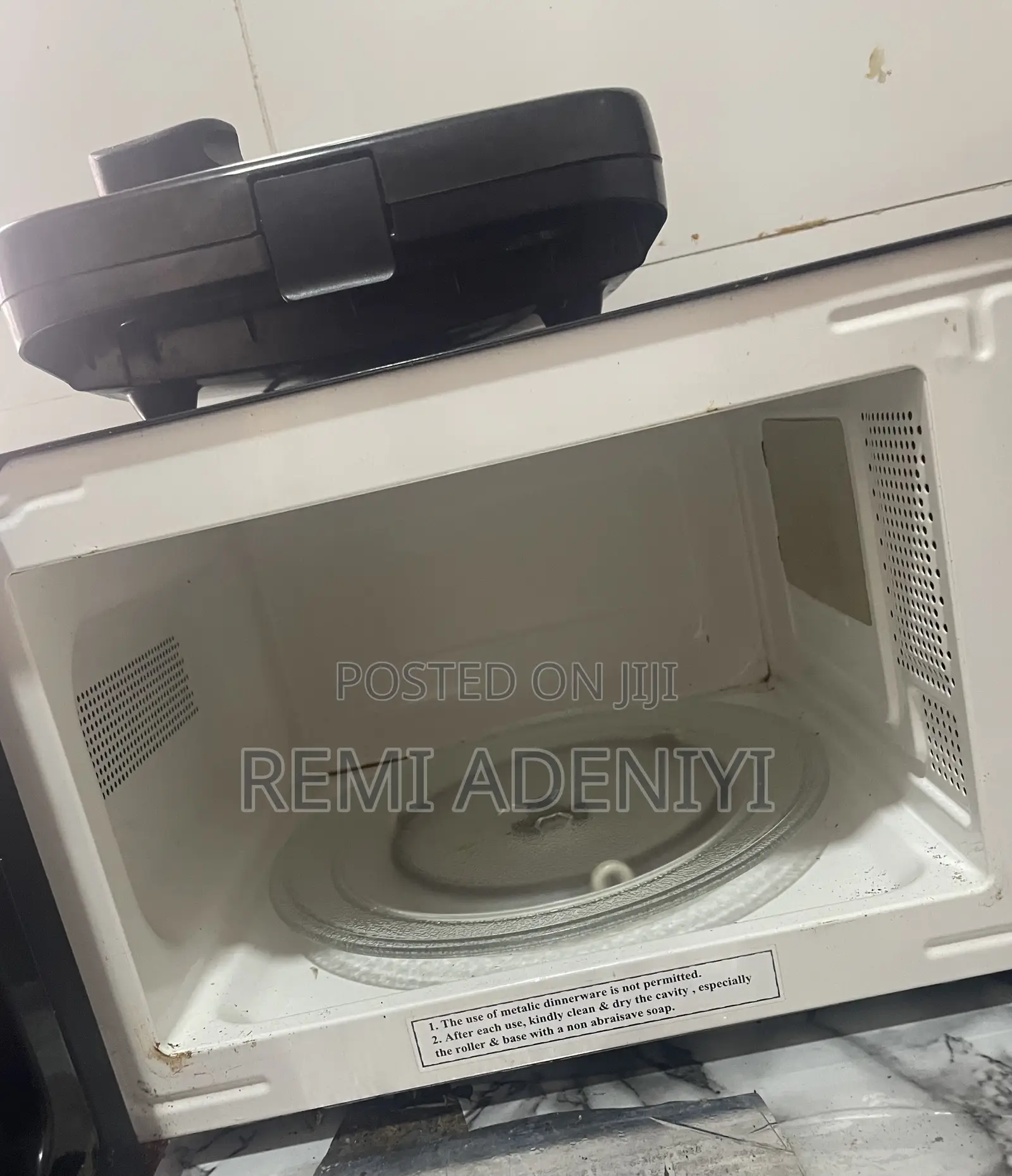 Hisense Microwave