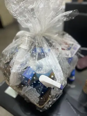 Custom Gift Hampers & Beautifully Packaged Gifts