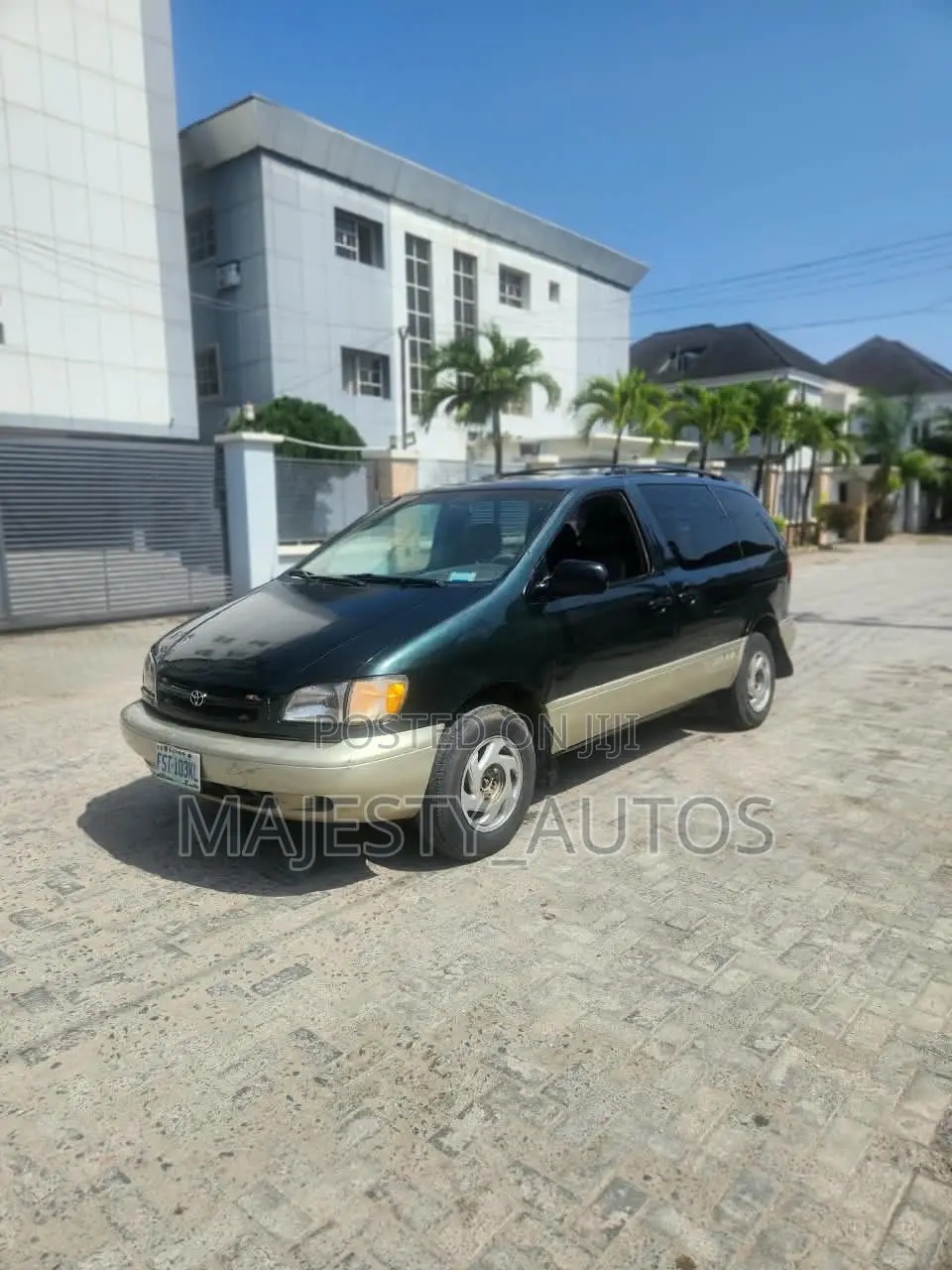 Toyota Sienna 2002 Blue
