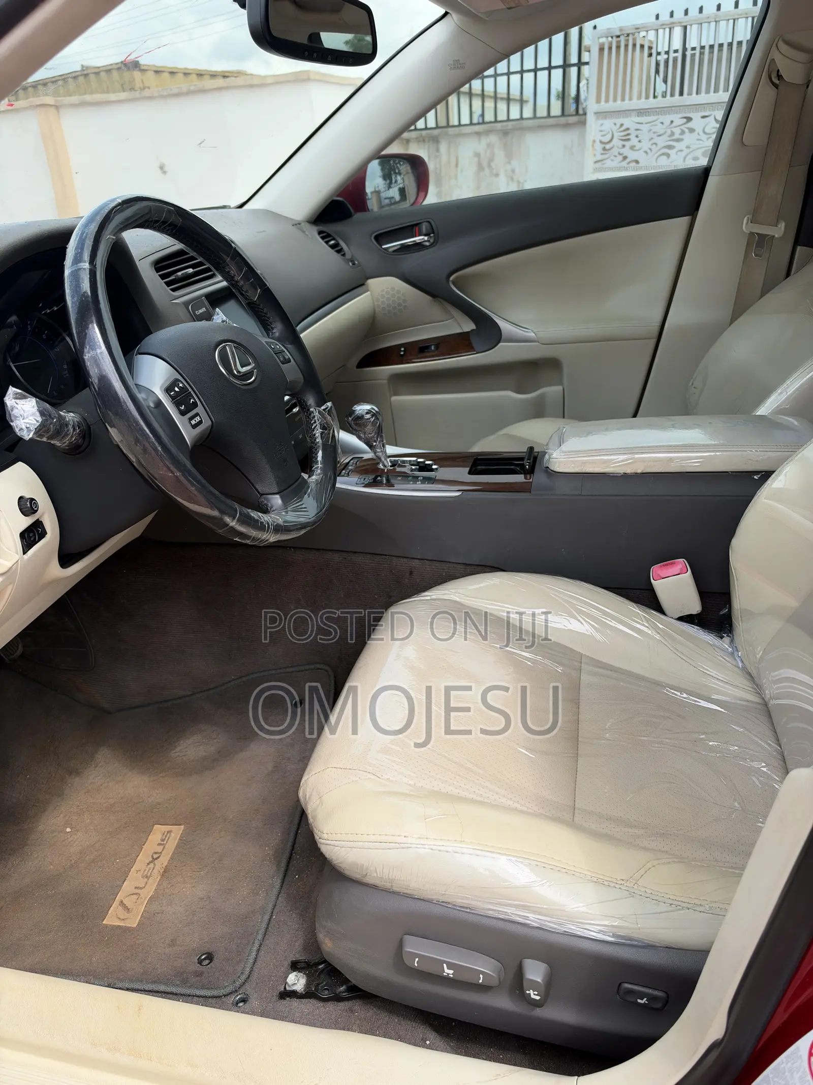 Lexus IS 250 Automatic 2011 Red