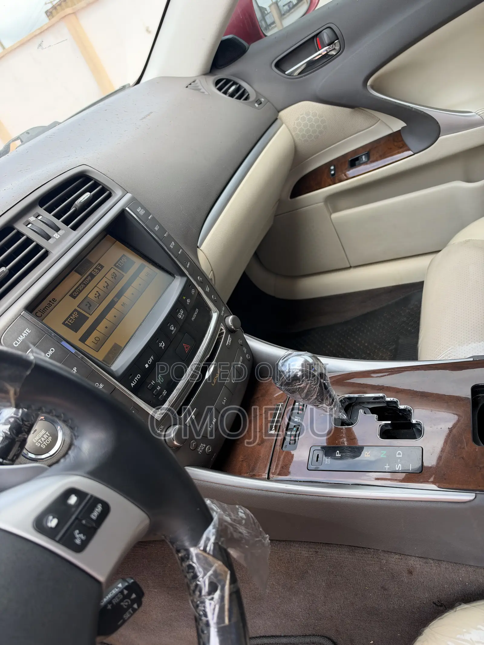 Lexus IS 250 Automatic 2011 Red
