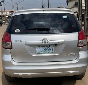 Toyota Matrix 2006 Silver