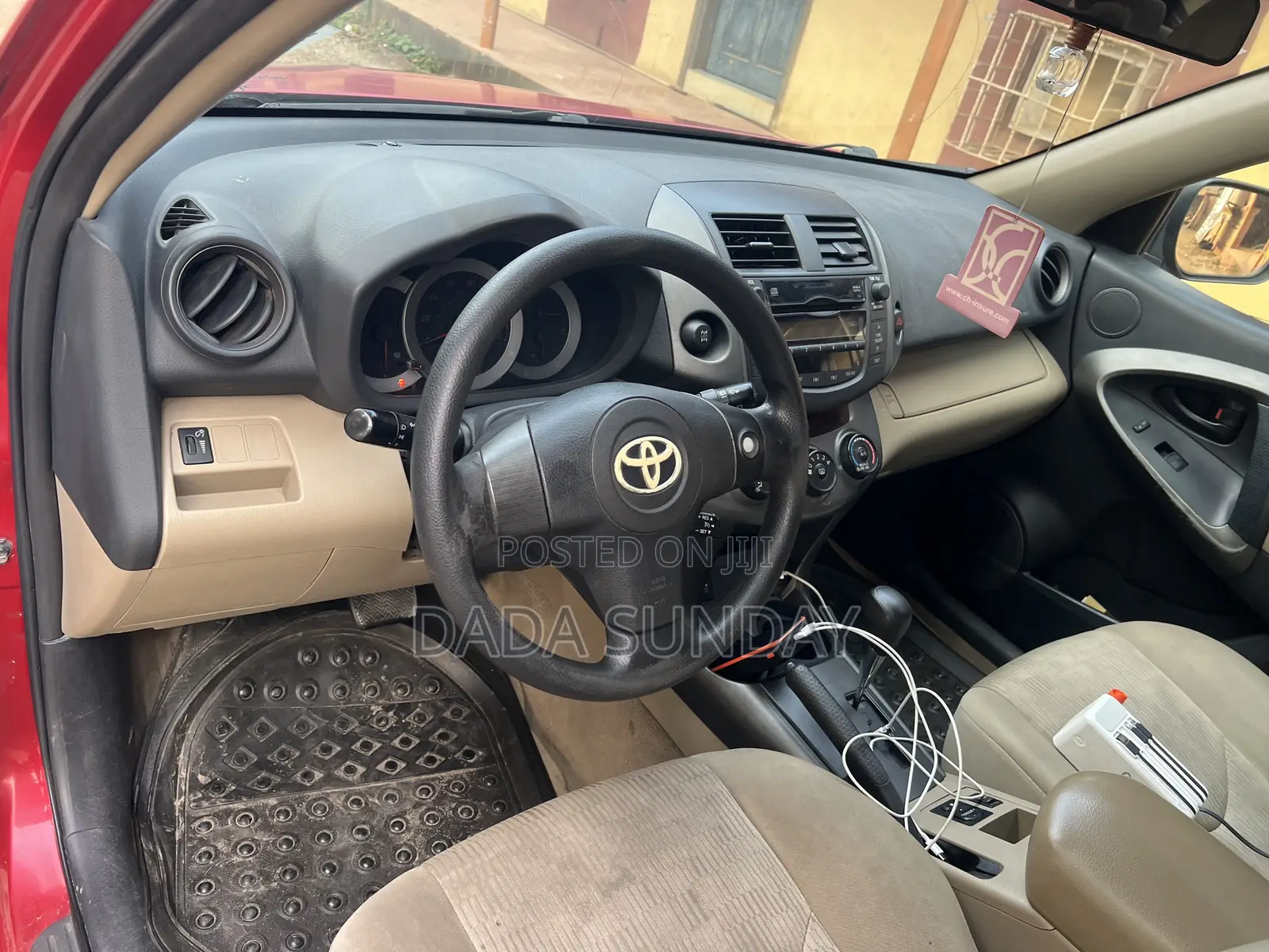 Toyota RAV4 2010 Red