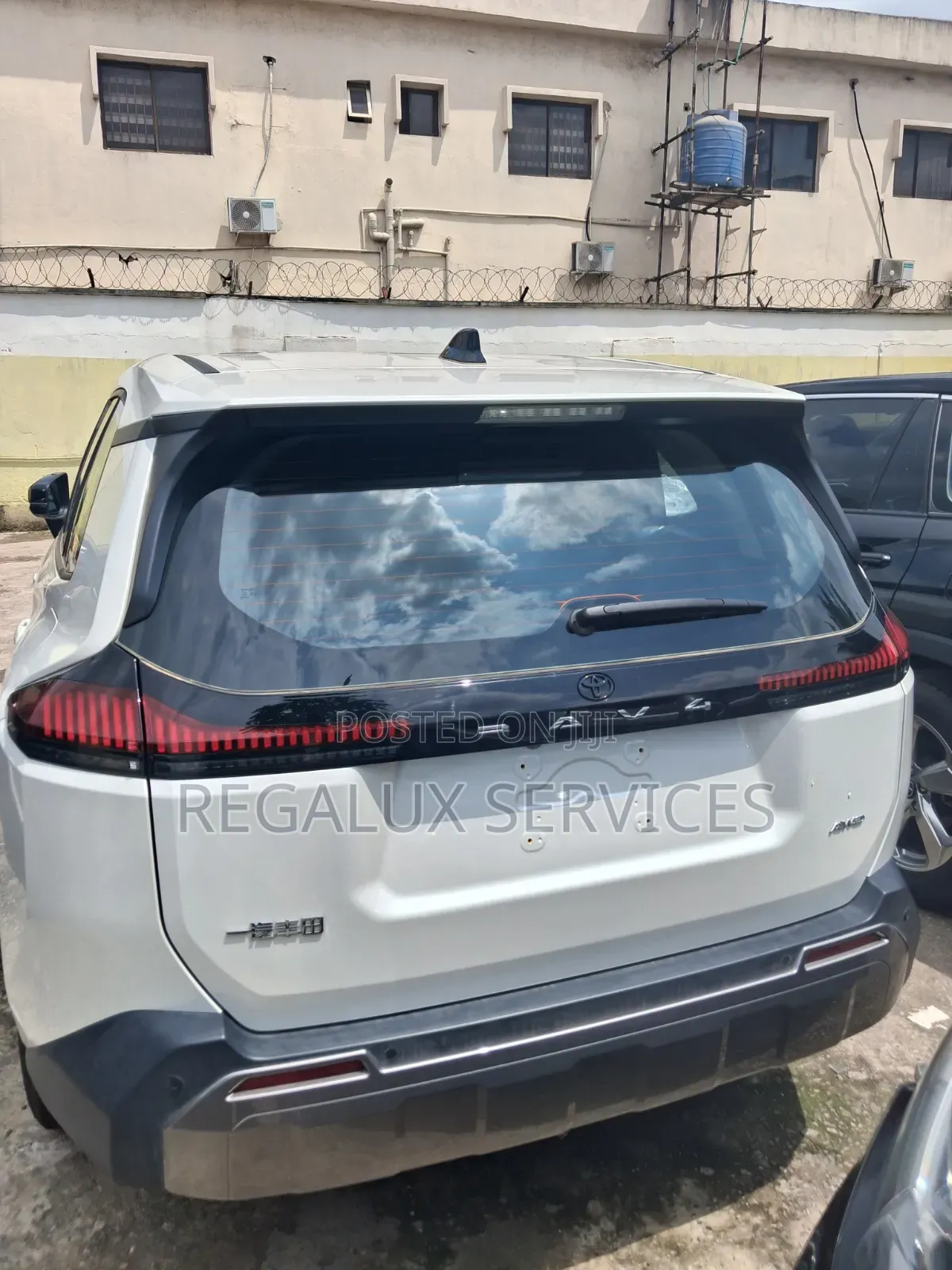Toyota RAV4 2025 White