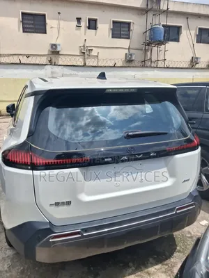 Toyota RAV4 2025 White