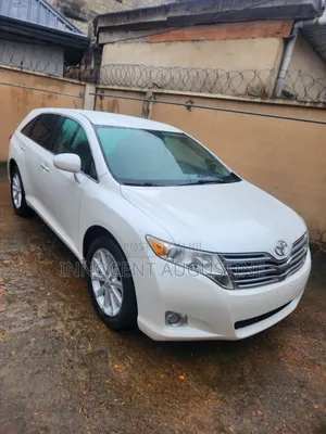 Toyota Venza Limited 2010 White