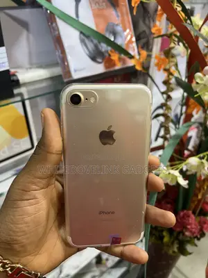 Apple iPhone 7 32 GB Gold