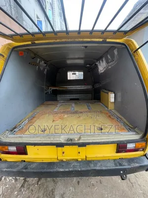 Volkswagen Transporter 2003 White