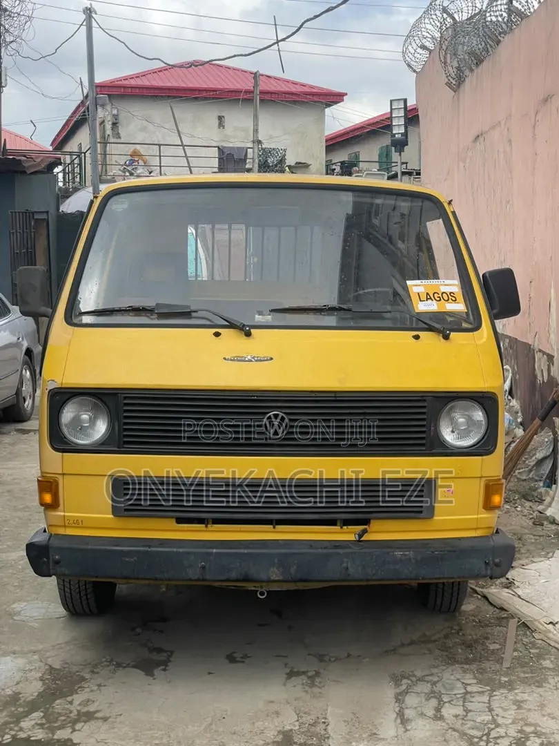 Volkswagen Transporter 2003 White