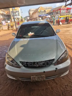 Toyota Camry LE 4dr Sedan (2.4L 4cyl 5M) 2003 Silver