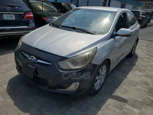 Hyundai Accent 2014 Silver