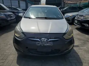 Hyundai Accent 2014 Silver