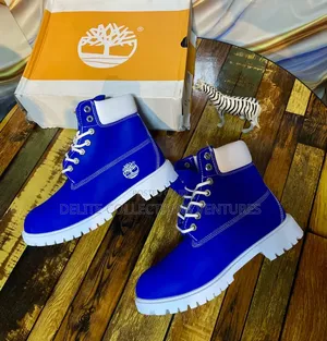 *Blue and White Timberland* *Size :40— 47