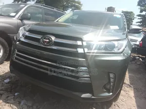 Toyota Highlander 2018 Green