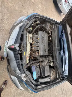 Pontiac Vibe Automatic 2004 Gray