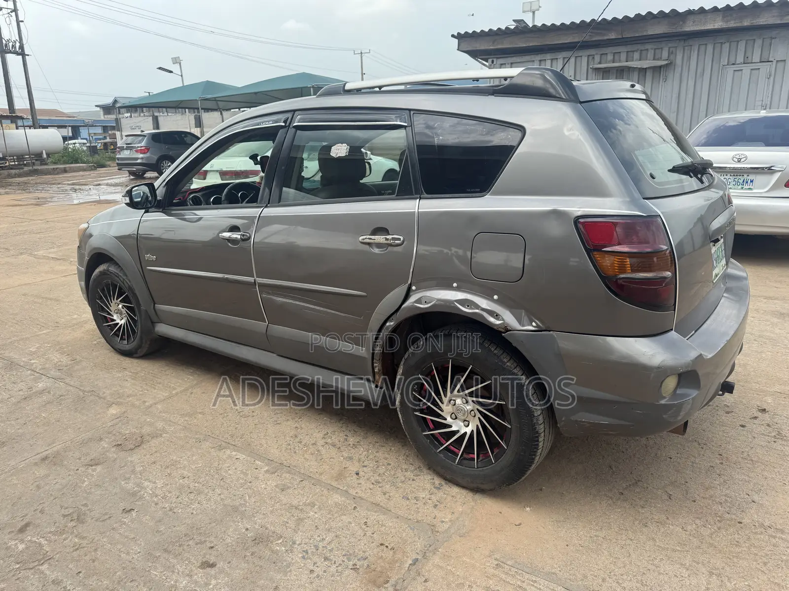 Pontiac Vibe Automatic 2004 Gray