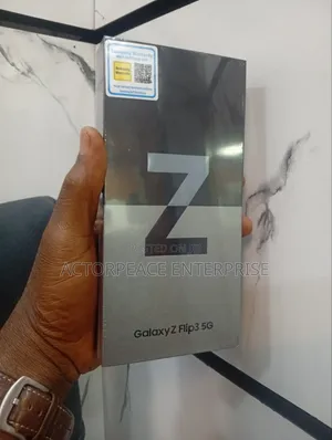 New Samsung Galaxy Z Flip 3 128 GB Pink