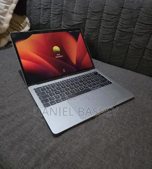 Laptop Apple MacBook Pro 2017 8GB Intel Core i5 SSD 256GB