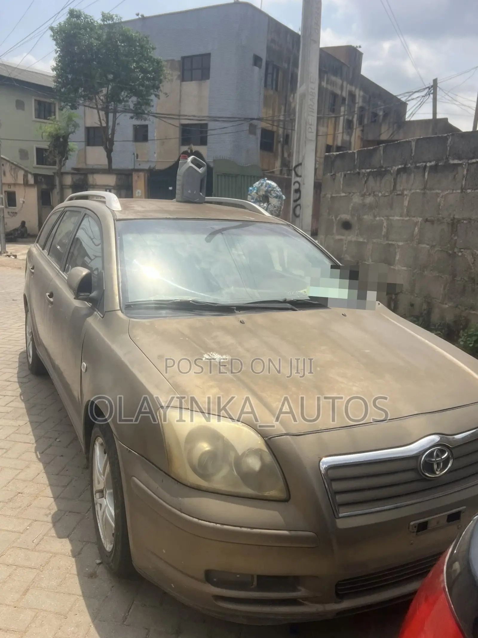 Toyota Avensis 2005 Gold